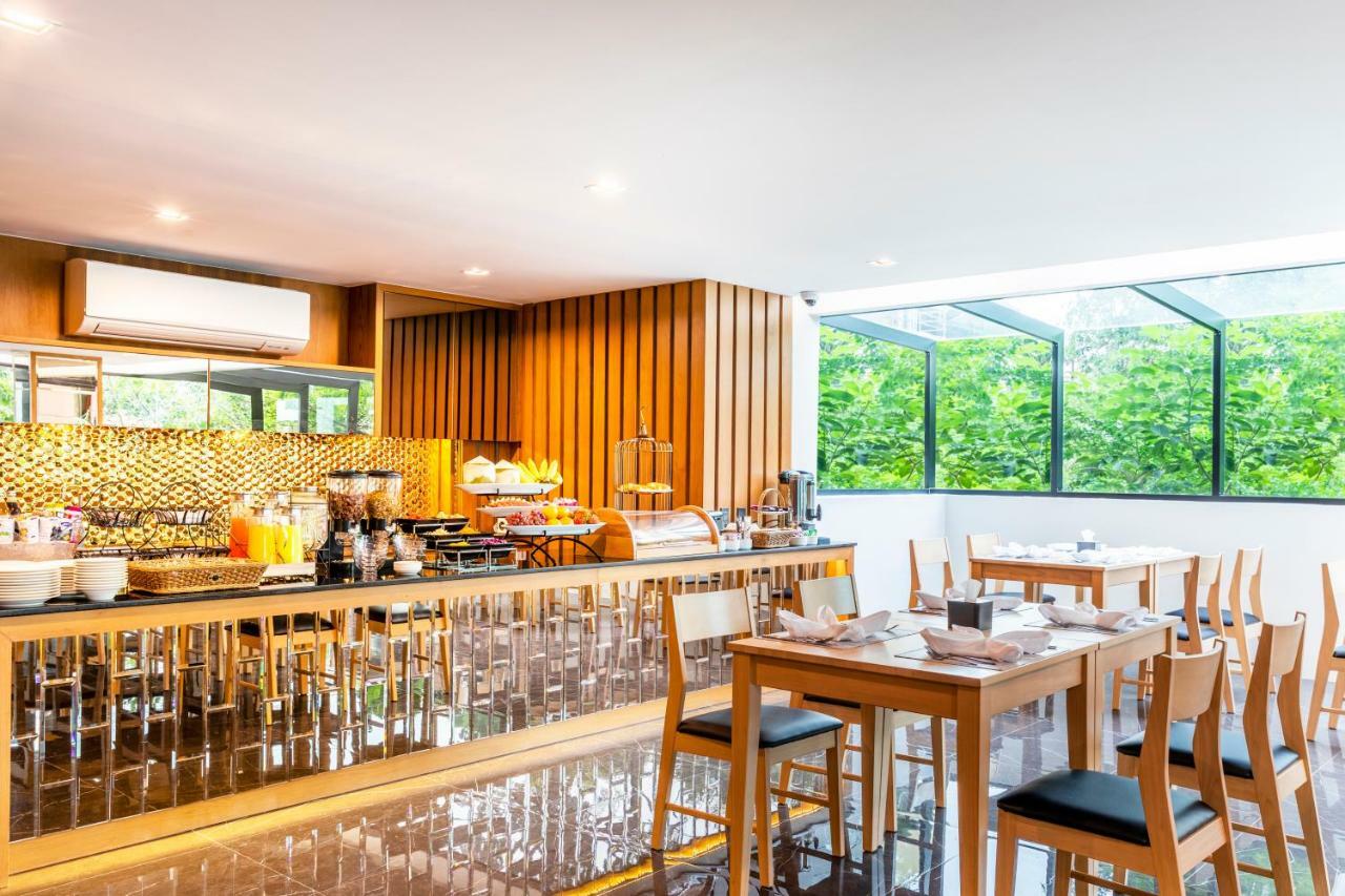 Hotel The Grand Sala Thai 4*