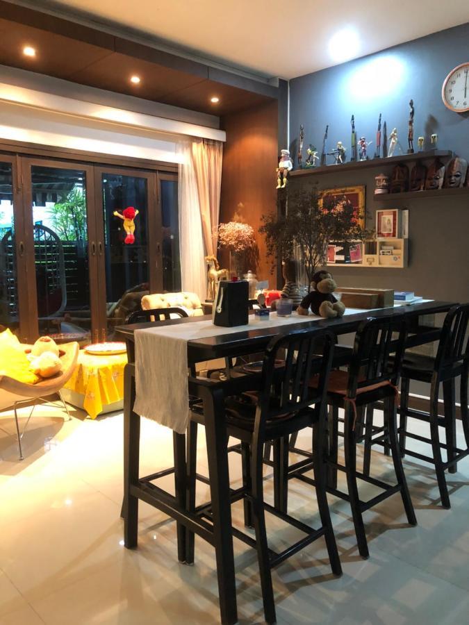 Homestay Center House