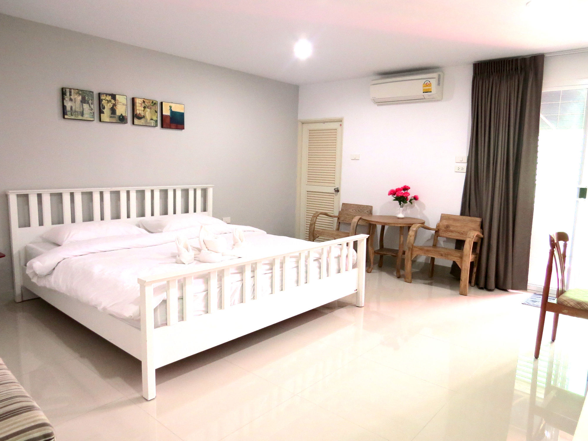 Siam Privi Hotel