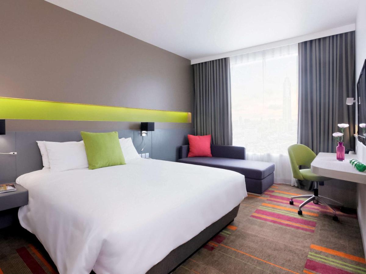 Mercure Siam