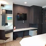 Studio Sukhumvit 11
