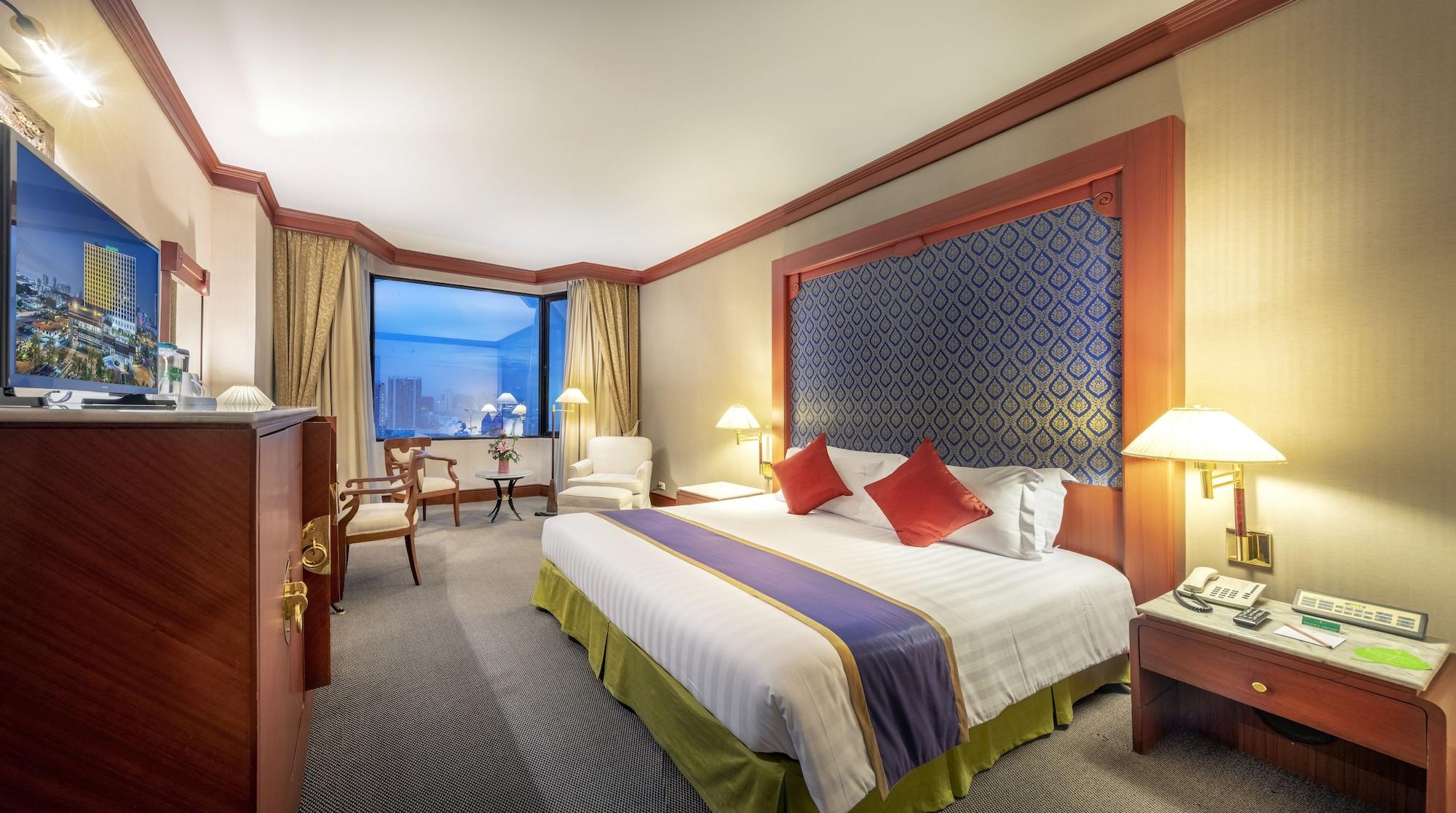 Ramada By Wyndham Chaophya Park 4* Bangkok