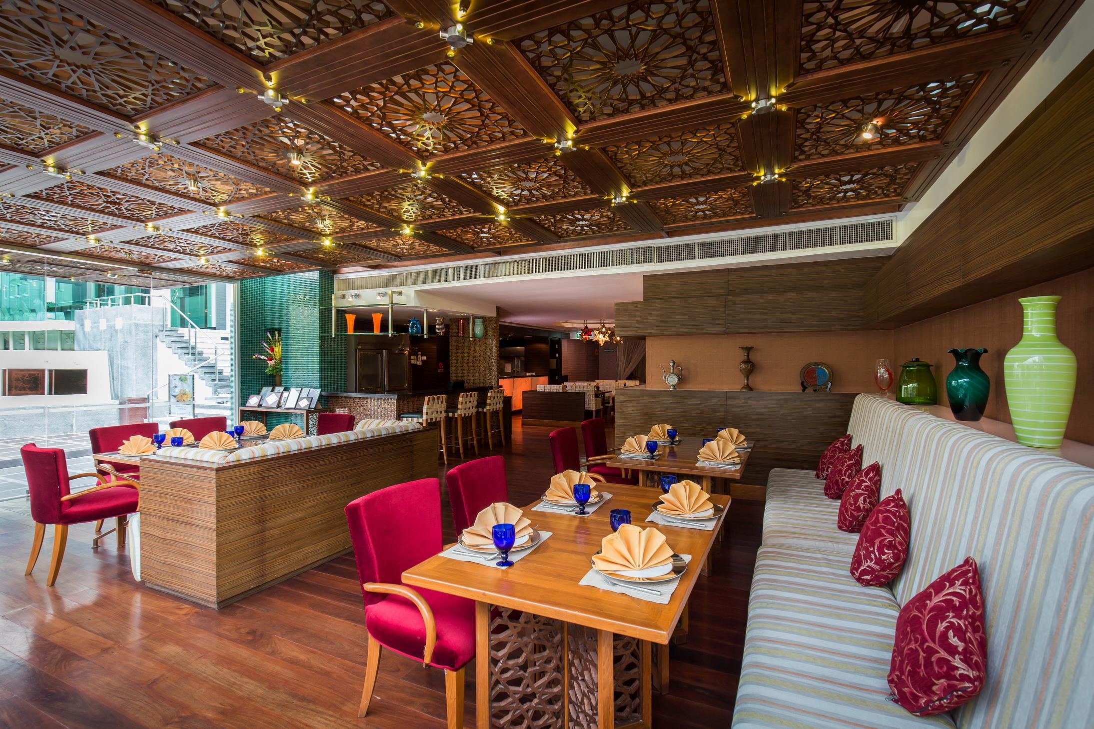 Ramada By Wyndham Chaophya Park Hotel