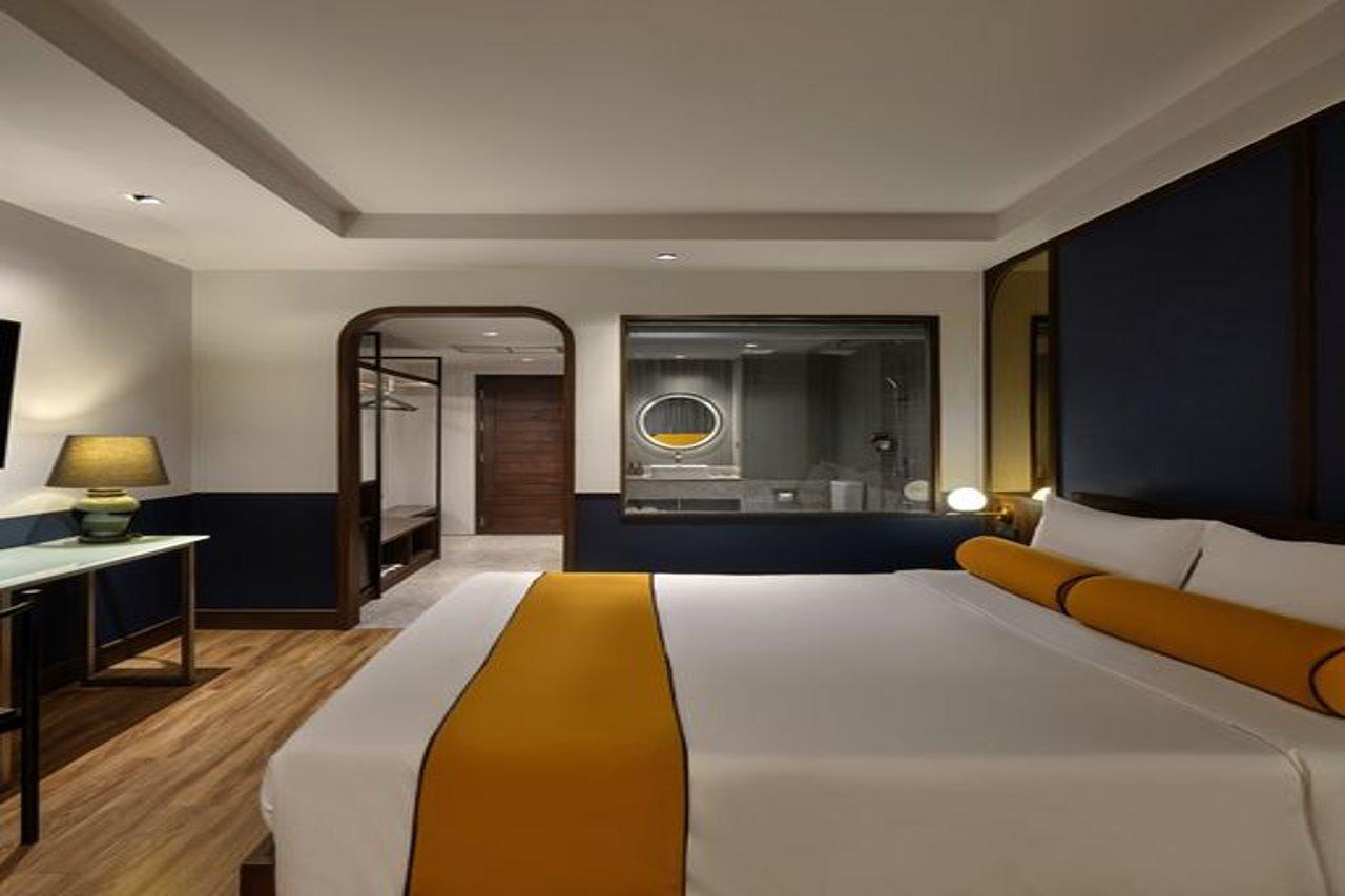 Graph 4* Bangkok