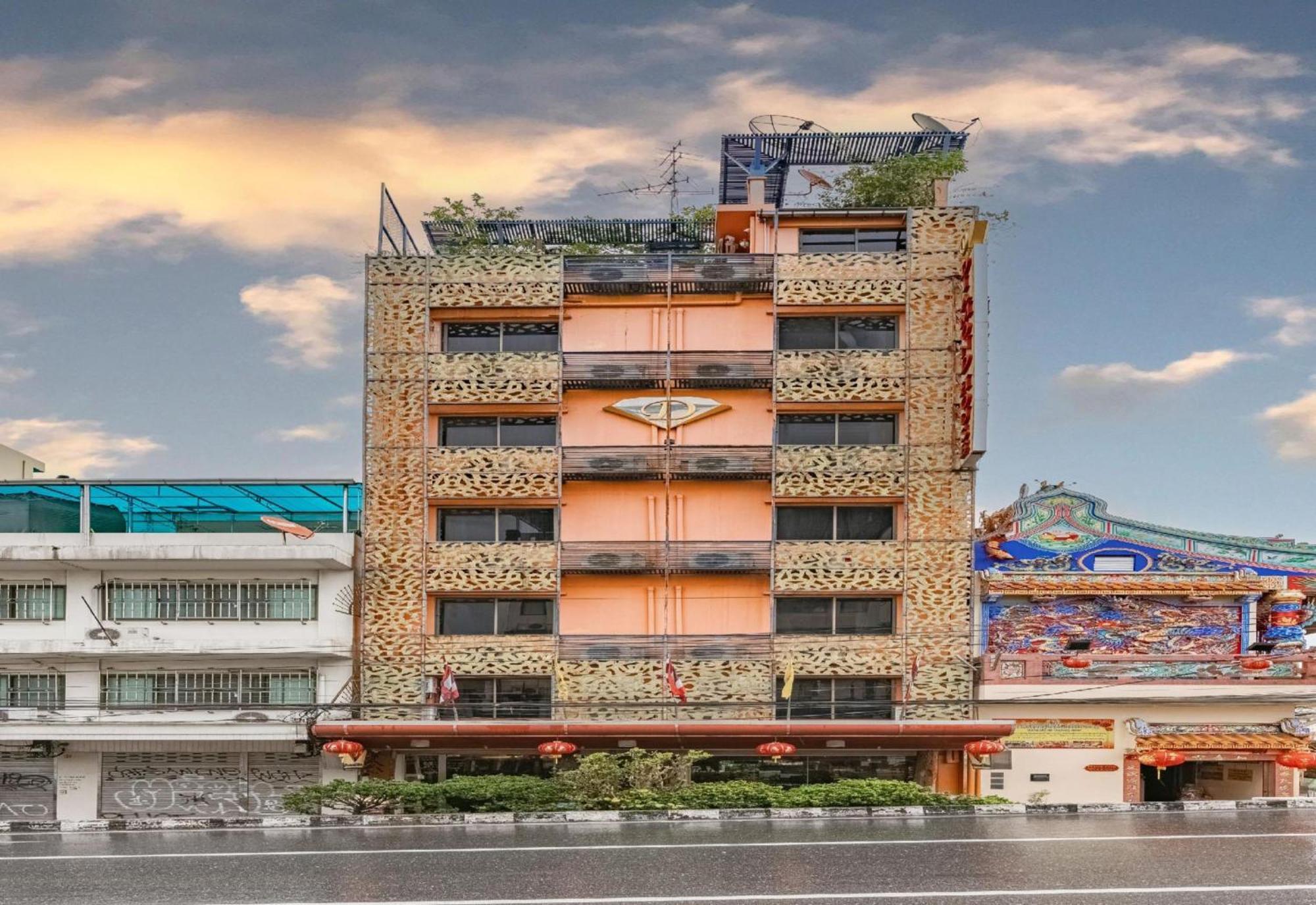 Collection O Diamond House Khaosan Hotel 3*