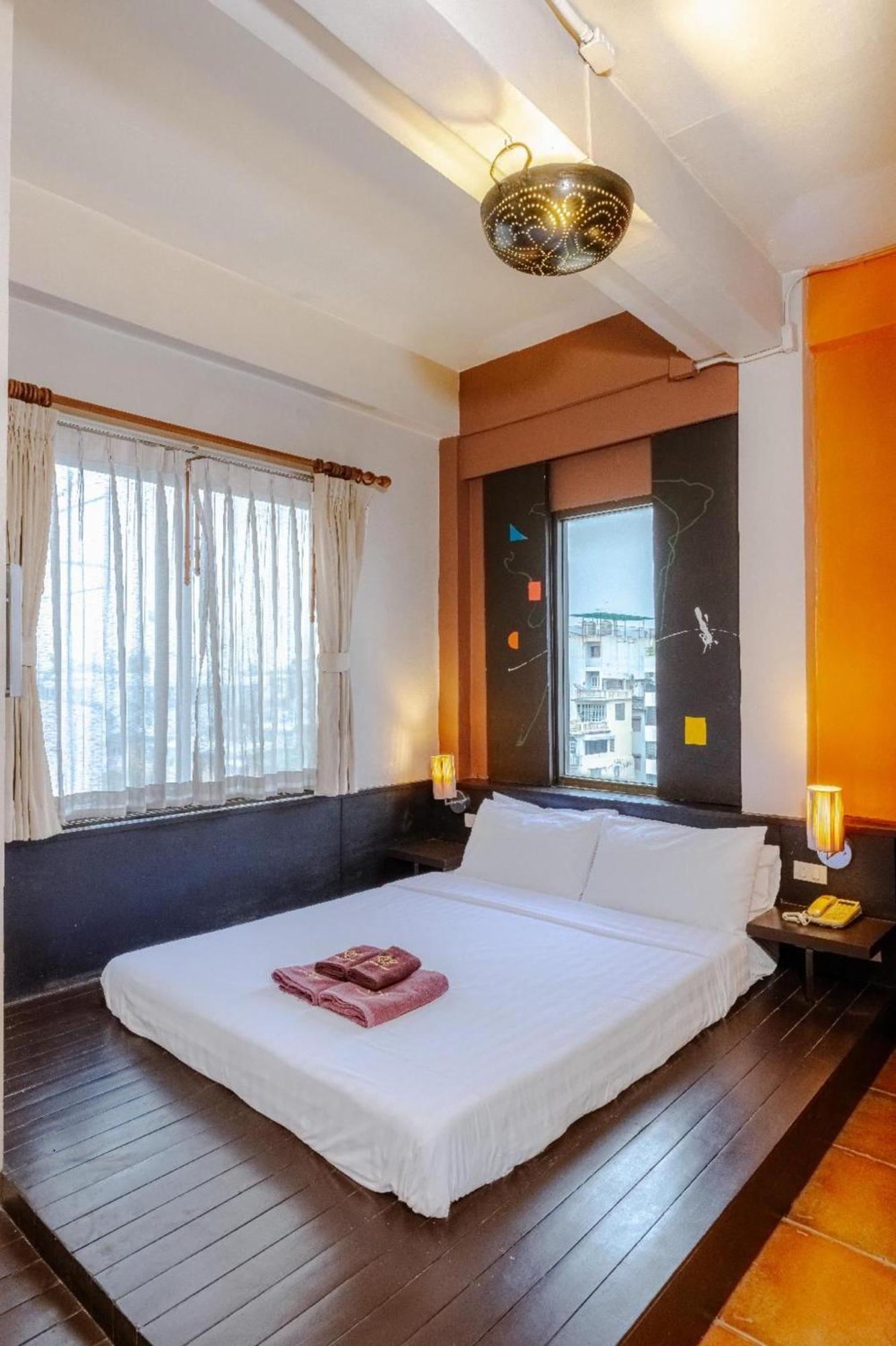 Collection O Diamond House Khaosan