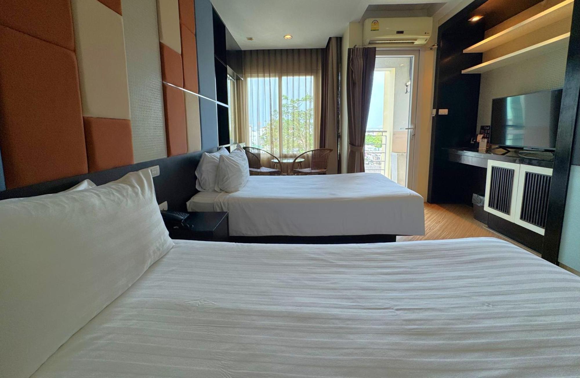 The Sunreno Hotel