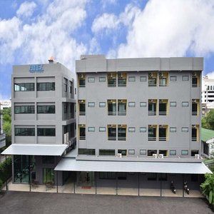 Annex Lumpini Hotel 3*