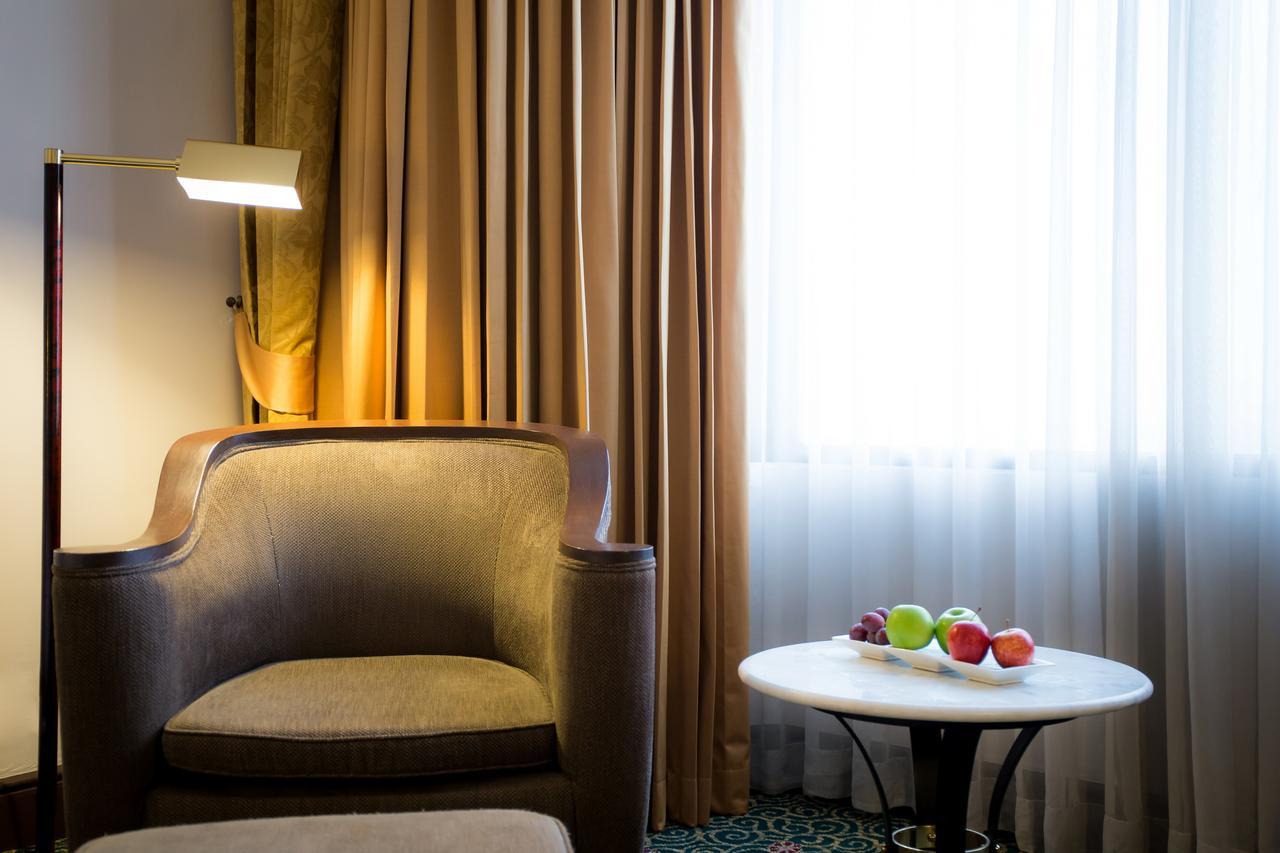 Ramada By Wyndham Chaophya Park Hotel 4*