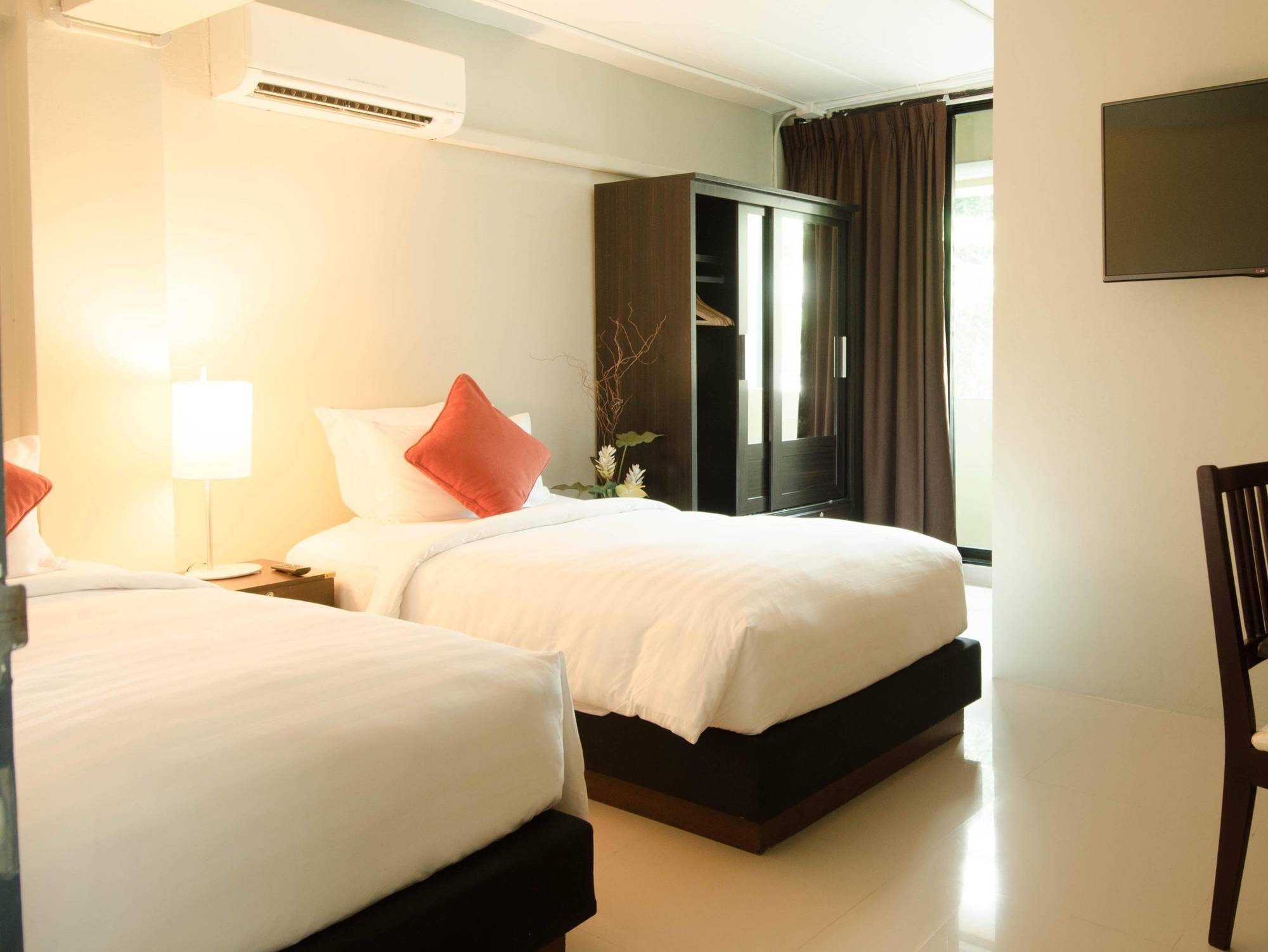 Hotel Annex Lumpini