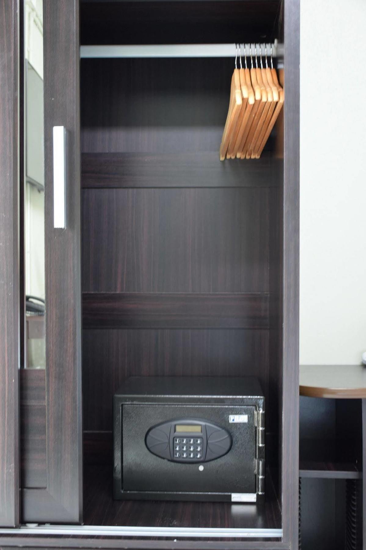 Annex Lumpini Hotel 3*