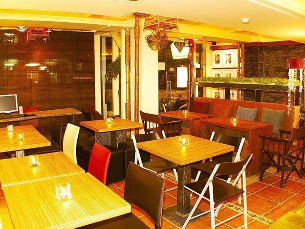 Collection O Diamond House Khaosan 3*