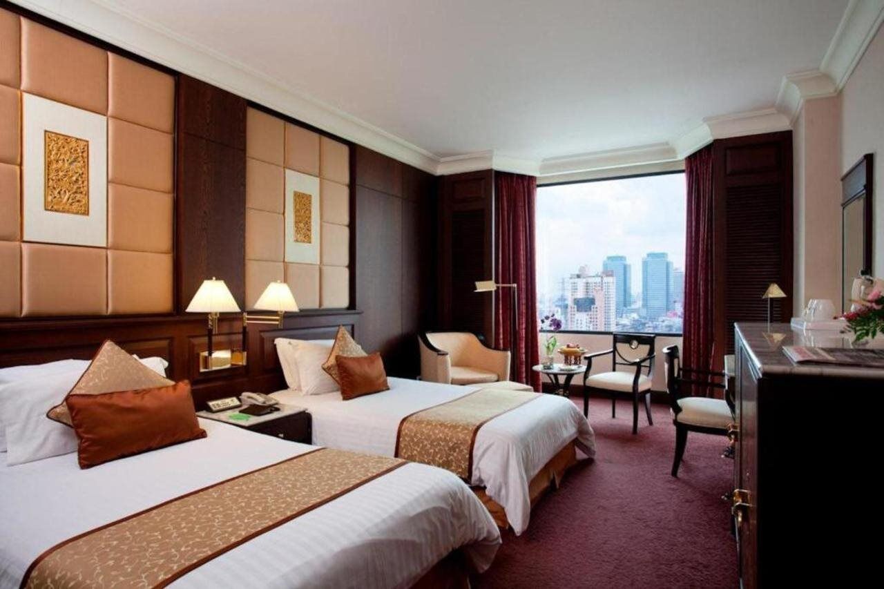 Ramada By Wyndham Chaophya Park