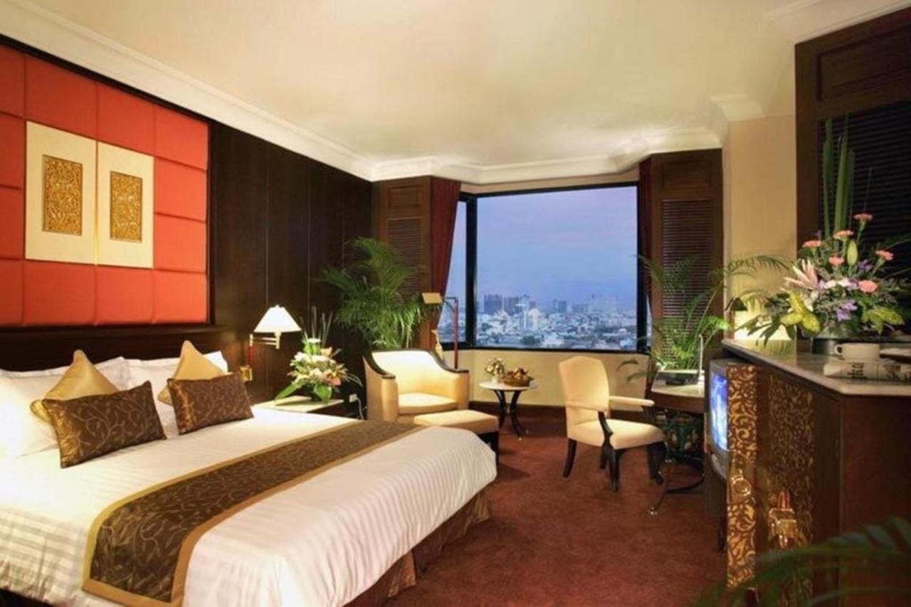 Hotel Ramada By Wyndham Chaophya Park Bangkok