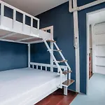 Sleepyhead Hostel
