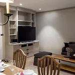 Big Apt, Hidden Gem, Fully Equipped 2 Big Br, 2 Ba, Spacious Living In Dt