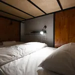 4Share Hostel (Adults Only)