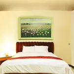 Omni Suites Aparts-Hotel