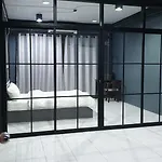V Apartment Sathorn วี อพาตเม้นท์สาทร ห้องพักใจกลางเมือง ท่ามกลางแหล่งขายอาหารมากมาย เดินทางสะดวก น้ำไฟ ไวไฟฟรี