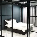 V Apartment Sathorn วี อพาตเม้นท์สาทร ห้องพักใจกลางเมือง ท่ามกลางแหล่งขายอาหารมากมาย เดินทางสะดวก น้ำไฟ ไวไฟฟรี