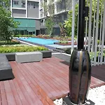 The Skyhouse Duplex - Luxury Home
