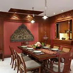 Davis Thai House
