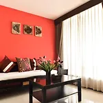 Boss Suites Nana Hotel