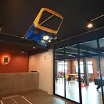 Tuk Tuk Hostel