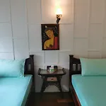 Tavee Guesthouse