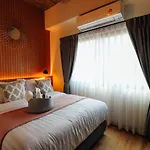 Tree​ For​ Rest​ Poshtel