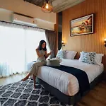Tree​ For​ Rest​ Poshtel