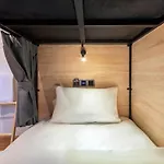 Siam Subway Hostel And Cafe