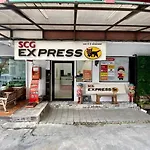 Ratanawong Place 823