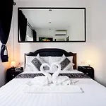 Thonglor Suites Hotel