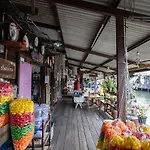 Arpo Pool Villa Riverside Bangkok