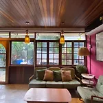 T-House Bkk 2Floors Near Bts With Swimming Pool And Free Wifi