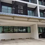 Tiara Place