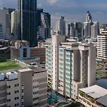 Novotel Living Bangkok Sukhumvit Legacy