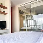 Grand Modern 2Br - Ultra Fast Wifi - Phrom Phong