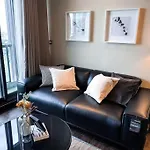 Grand Modern 2Br - Ultra Fast Wifi - Phrom Phong