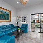 Charlie House Pin Klao