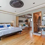 Thai Wabi-Sabi Loft