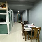 Chiangmai Vibe, City House, 7 Mins To Bts, City Center, Private Room In Sathon, Private Bathroom, Bangkok, Thailand