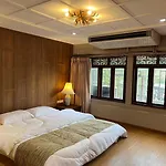Quinstel Hostel