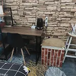 206 Olan Place Apartment With Free Wi-Fi
