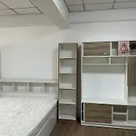 Abac Condo, Huamak