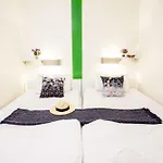 Qilombo Hostel Silom - Hq