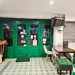 Ratana Boutique Hostel