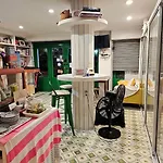 Ratana Boutique Hostel