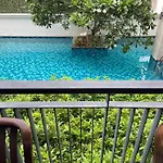 Yotaka Bangkok Hotel